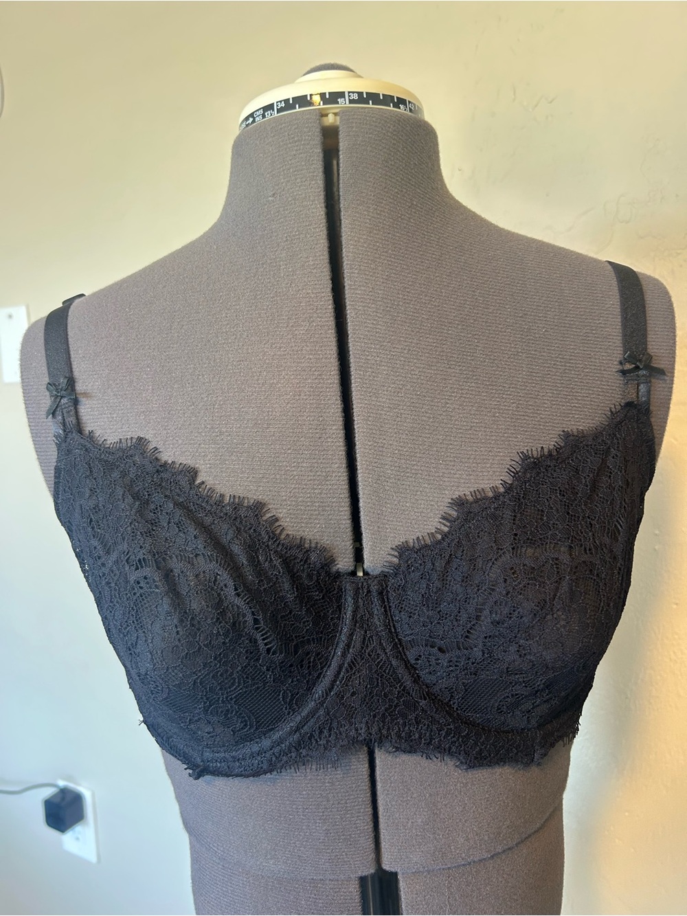 Dobreva Women's Eyelash Lace Balconette Bra 36D (1913)